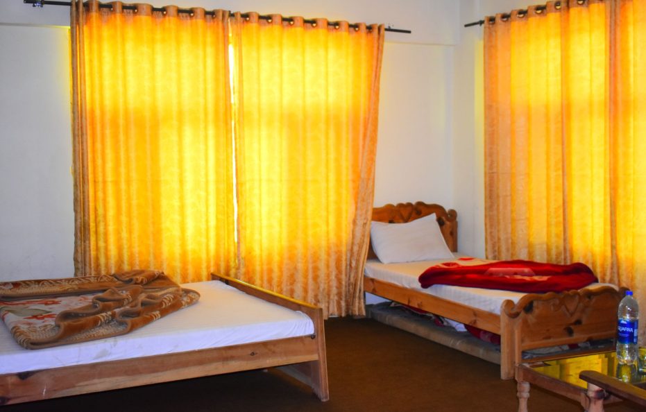 Lahore Hotel and Restaurant Shogran