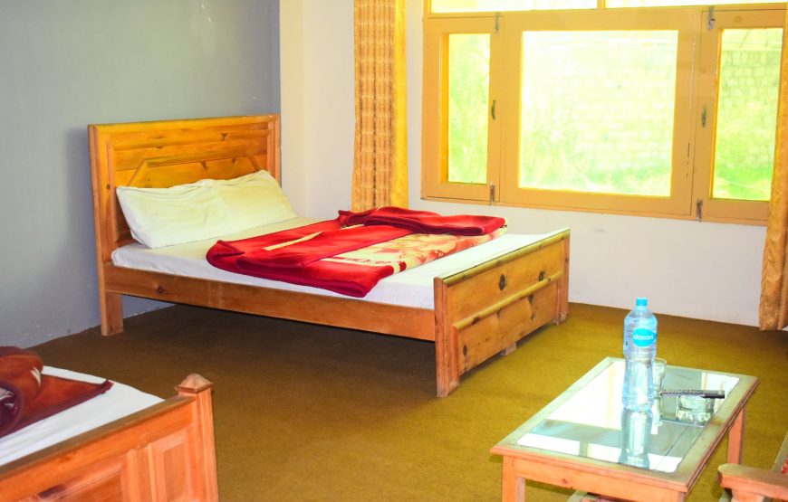 Lahore Hotel and Restaurant Shogran